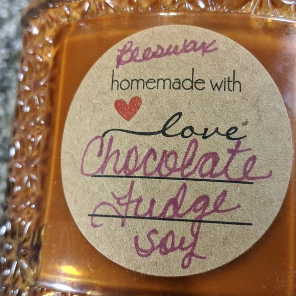 Huge double-wicked chocolate beeswax Candle - Picture 4 of 7